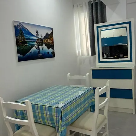 Ami * Sarandë